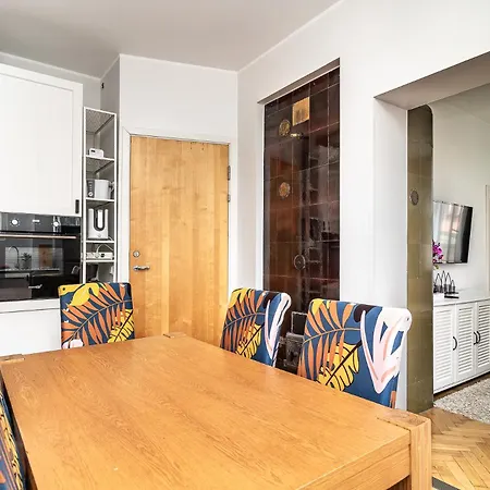 شقة Center 2 Bed Flat With Free Parking *